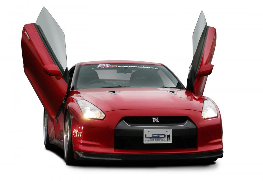  Nissan GT-R by LSD 2009 года  (фото 5 из 9)